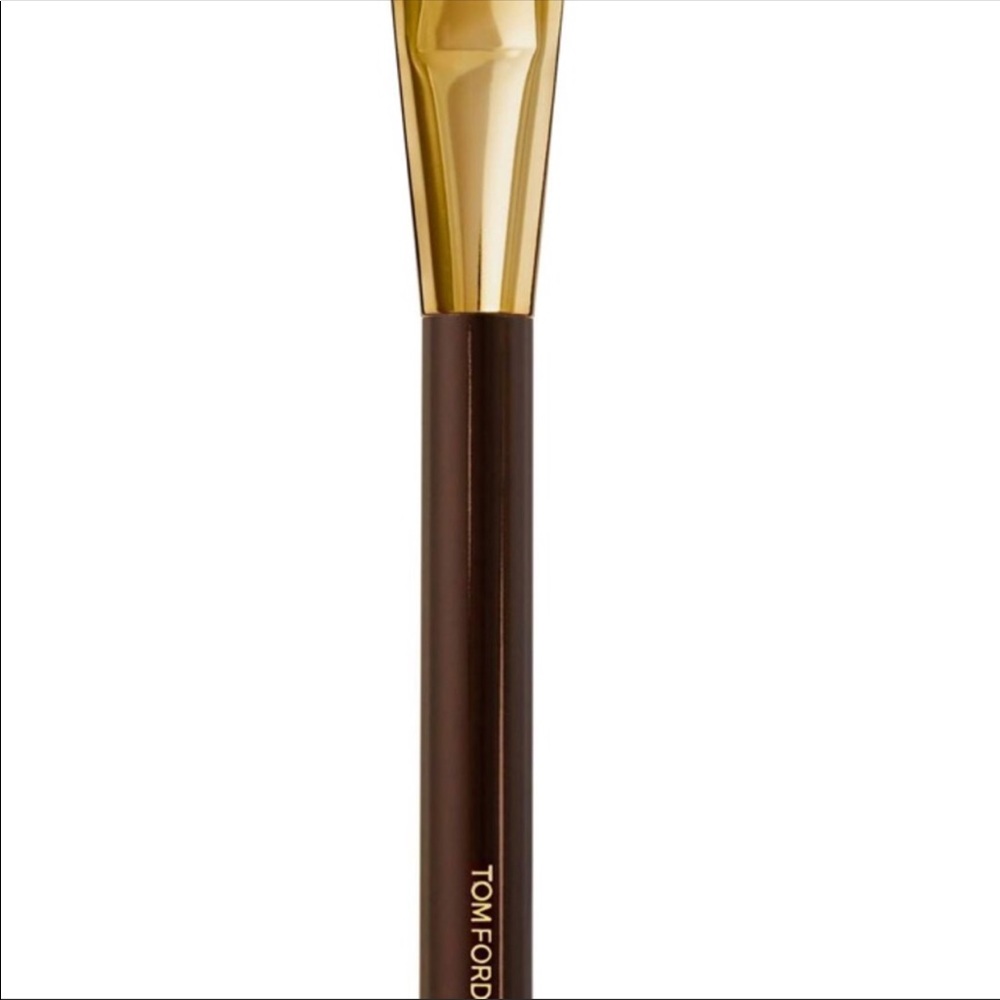 TF cream foundation brush